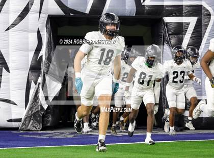 Thumbnail 2 in South Oak Cliff vs. Randle (UIL 5A Division II Football Final) photogallery.