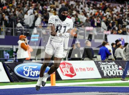 Thumbnail 2 in South Oak Cliff vs. Randle (UIL 5A Division II Football Final) photogallery.