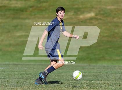 Thumbnail 3 in Loomis Chaffee @ Trinity-Pawling photogallery.