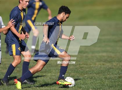 Thumbnail 2 in Loomis Chaffee @ Trinity-Pawling photogallery.