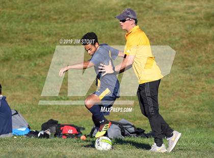 Thumbnail 2 in Loomis Chaffee @ Trinity-Pawling photogallery.