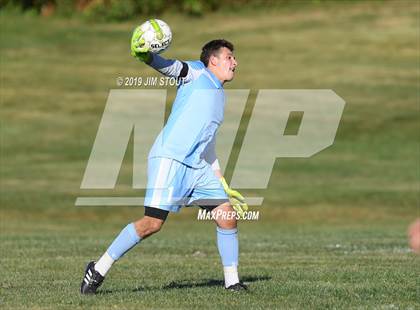 Thumbnail 2 in Loomis Chaffee @ Trinity-Pawling photogallery.