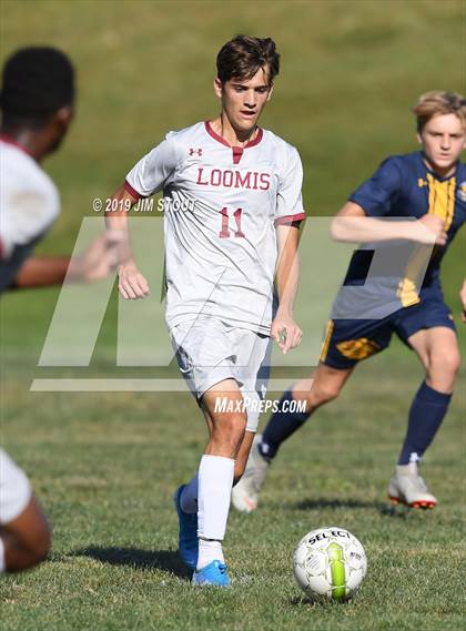 Thumbnail 3 in Loomis Chaffee @ Trinity-Pawling photogallery.