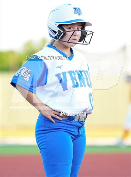 Thumbnail 2 in Venus vs Celina (UIL 4A Area Playoff) photogallery.