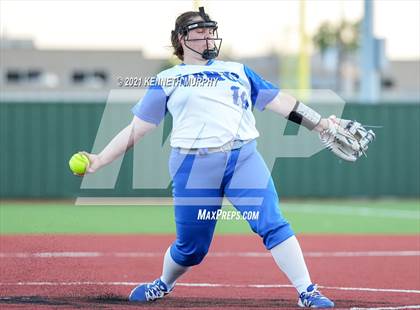 Thumbnail 2 in Venus vs Celina (UIL 4A Area Playoff) photogallery.