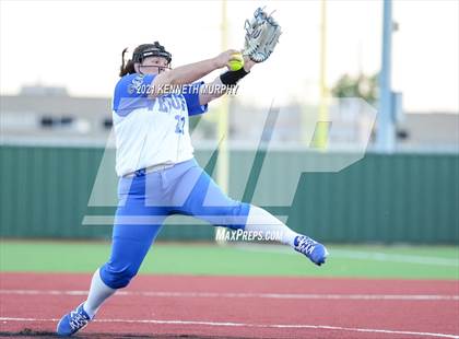 Thumbnail 2 in Venus vs Celina (UIL 4A Area Playoff) photogallery.