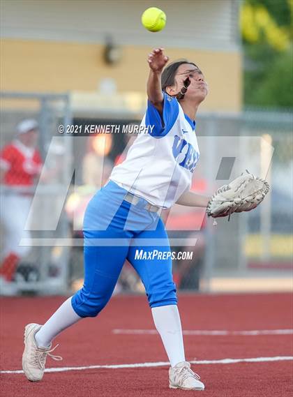 Thumbnail 2 in Venus vs Celina (UIL 4A Area Playoff) photogallery.