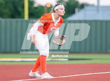 Thumbnail 3 in Venus vs Celina (UIL 4A Area Playoff) photogallery.