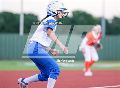 Thumbnail 2 in Venus vs Celina (UIL 4A Area Playoff) photogallery.