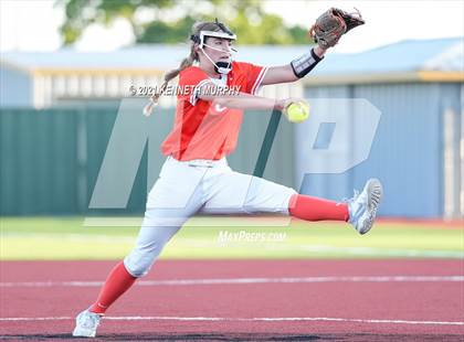 Thumbnail 2 in Venus vs Celina (UIL 4A Area Playoff) photogallery.