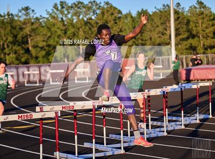 Thumbnail 3 in Dog Pound Invitational (300M Hurdles) photogallery.