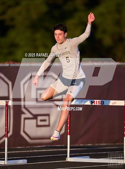 Thumbnail 1 in Dog Pound Invitational (300M Hurdles) photogallery.