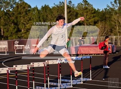 Thumbnail 1 in Dog Pound Invitational (300M Hurdles) photogallery.