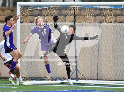 Thumbnail 1 in Boerne vs. Kilgore (UIL 4A Soccer Semifinal) photogallery.