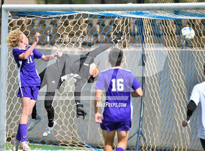Thumbnail 2 in Boerne vs. Kilgore (UIL 4A Soccer Semifinal) photogallery.