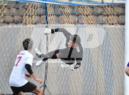 Thumbnail 1 in Boerne vs. Kilgore (UIL 4A Soccer Semifinal) photogallery.