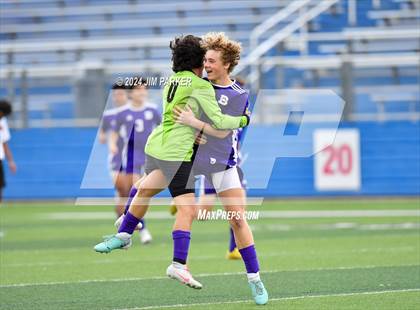 Thumbnail 3 in Boerne vs. Kilgore (UIL 4A Soccer Semifinal) photogallery.