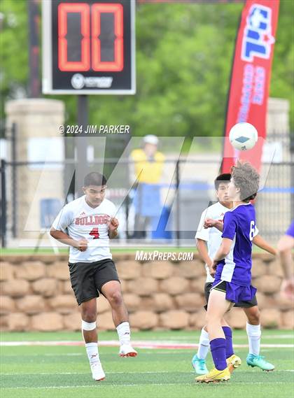 Thumbnail 3 in Boerne vs. Kilgore (UIL 4A Soccer Semifinal) photogallery.