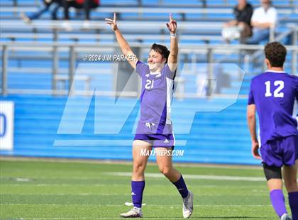 Thumbnail 3 in Boerne vs. Kilgore (UIL 4A Soccer Semifinal) photogallery.