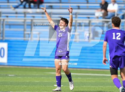 Thumbnail 1 in Boerne vs. Kilgore (UIL 4A Soccer Semifinal) photogallery.