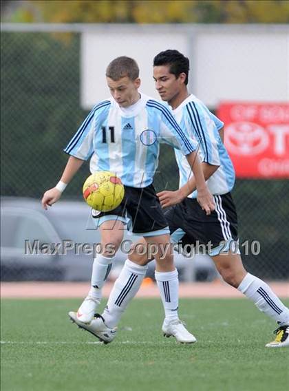 Thumbnail 3 in Agoura vs. El Camino Real (Crespi-Harvard Westlake Tournament) photogallery.