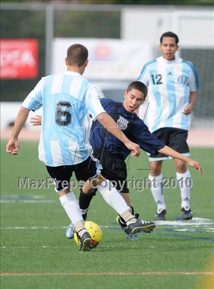 Thumbnail 2 in Agoura vs. El Camino Real (Crespi-Harvard Westlake Tournament) photogallery.