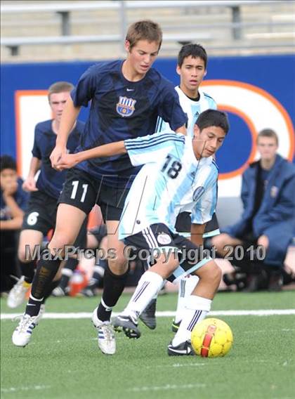 Thumbnail 2 in Agoura vs. El Camino Real (Crespi-Harvard Westlake Tournament) photogallery.