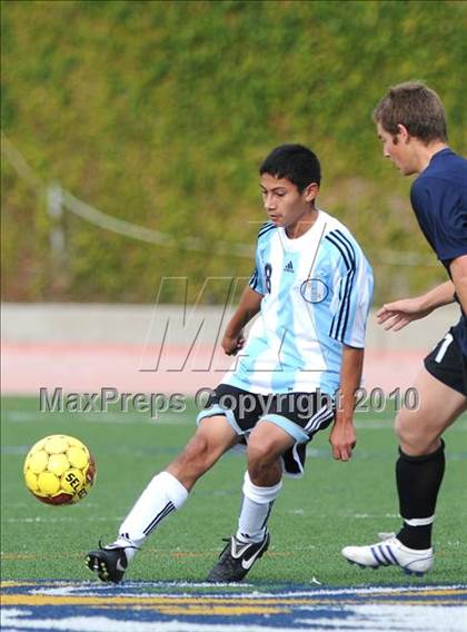 Thumbnail 2 in Agoura vs. El Camino Real (Crespi-Harvard Westlake Tournament) photogallery.