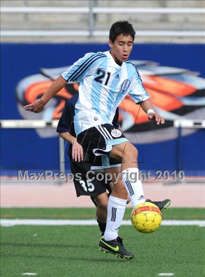 Thumbnail 3 in Agoura vs. El Camino Real (Crespi-Harvard Westlake Tournament) photogallery.