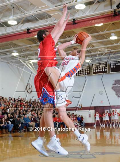 Thumbnail 2 in Woodlawn vs Christopher (Sesser-Valier Holiday Tournament) photogallery.