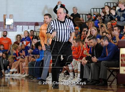 Thumbnail 3 in Woodlawn vs Christopher (Sesser-Valier Holiday Tournament) photogallery.