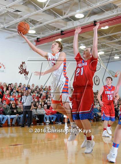 Thumbnail 2 in Woodlawn vs Christopher (Sesser-Valier Holiday Tournament) photogallery.