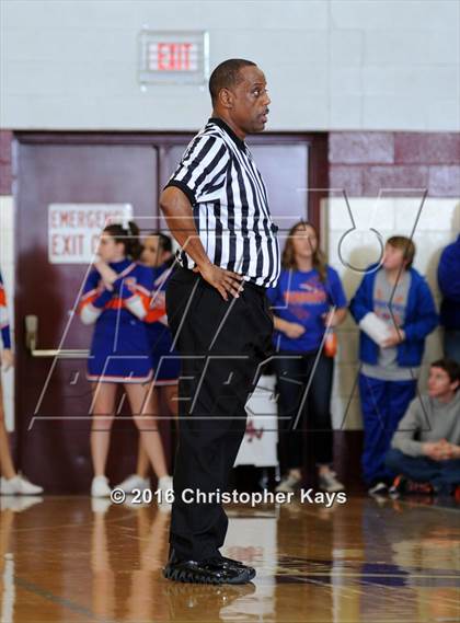 Thumbnail 3 in Woodlawn vs Christopher (Sesser-Valier Holiday Tournament) photogallery.
