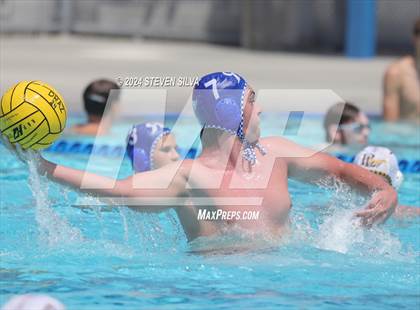 Thumbnail 2 in Point Loma vs. Rancho Bernardo (18th Annual Draz Memorial Classic) photogallery.