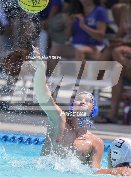 Thumbnail 2 in Point Loma vs. Rancho Bernardo (18th Annual Draz Memorial Classic) photogallery.