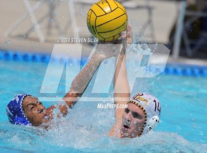 Thumbnail 2 in Point Loma vs. Rancho Bernardo (18th Annual Draz Memorial Classic) photogallery.