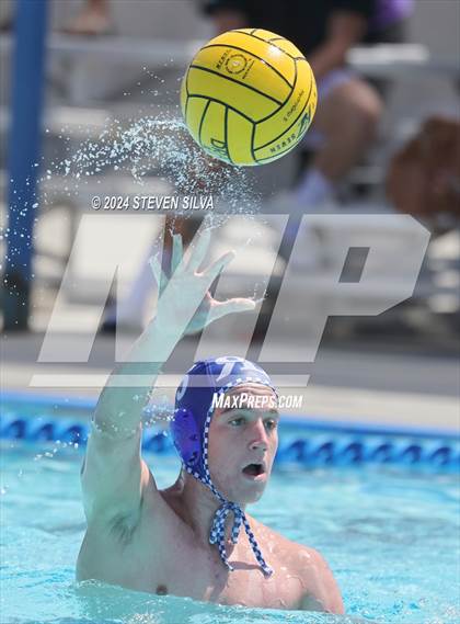 Thumbnail 1 in Point Loma vs. Rancho Bernardo (18th Annual Draz Memorial Classic) photogallery.