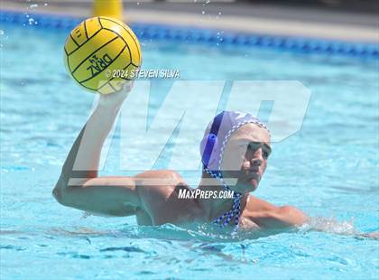 Thumbnail 2 in Point Loma vs. Rancho Bernardo (18th Annual Draz Memorial Classic) photogallery.