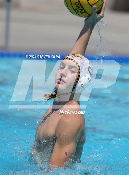 Thumbnail 3 in Point Loma vs. Rancho Bernardo (18th Annual Draz Memorial Classic) photogallery.