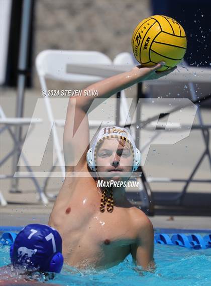Thumbnail 3 in Point Loma vs. Rancho Bernardo (18th Annual Draz Memorial Classic) photogallery.