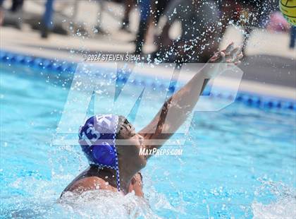 Thumbnail 2 in Point Loma vs. Rancho Bernardo (18th Annual Draz Memorial Classic) photogallery.