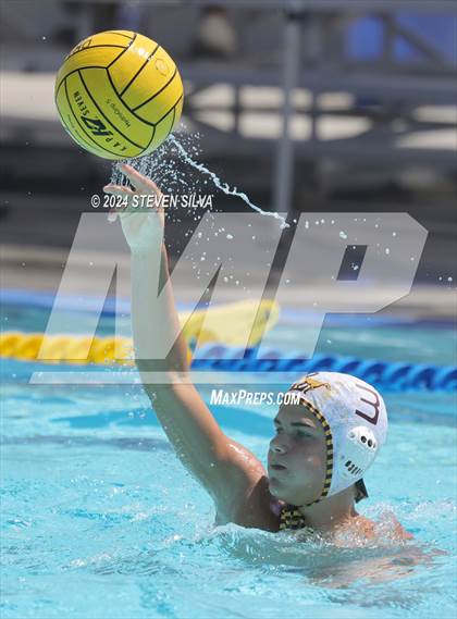 Thumbnail 3 in Point Loma vs. Rancho Bernardo (18th Annual Draz Memorial Classic) photogallery.