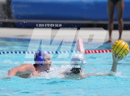 Thumbnail 2 in Point Loma vs. Rancho Bernardo (18th Annual Draz Memorial Classic) photogallery.