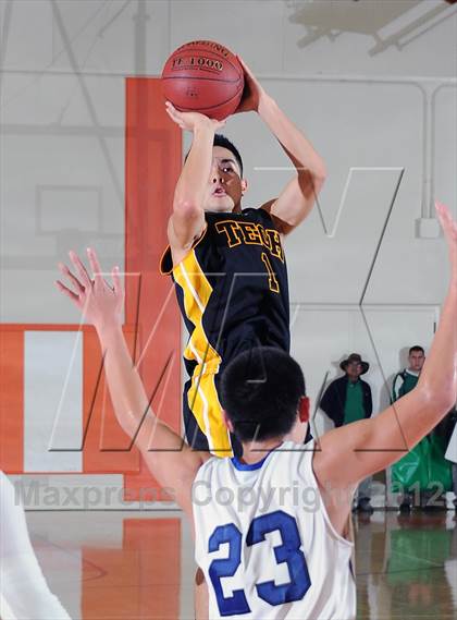 Thumbnail 2 in San Marino vs. Bosco Tech (Poly Tournament) photogallery.
