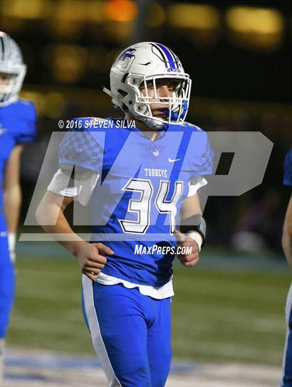 Thumbnail 2 in Arroyo vs. La Jolla Country Day (CIF SoCal Regional Division 5-A Final) photogallery.