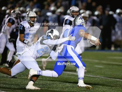 Thumbnail 3 in Arroyo vs. La Jolla Country Day (CIF SoCal Regional Division 5-A Final) photogallery.