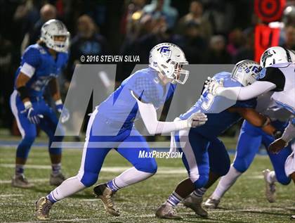 Thumbnail 1 in Arroyo vs. La Jolla Country Day (CIF SoCal Regional Division 5-A Final) photogallery.