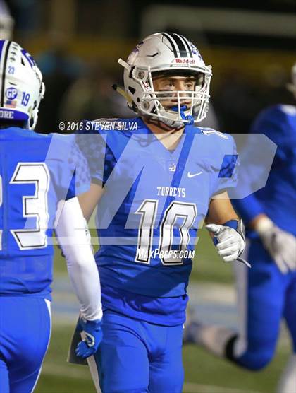Thumbnail 1 in Arroyo vs. La Jolla Country Day (CIF SoCal Regional Division 5-A Final) photogallery.