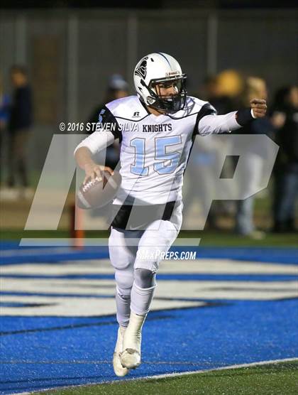 Thumbnail 3 in Arroyo vs. La Jolla Country Day (CIF SoCal Regional Division 5-A Final) photogallery.