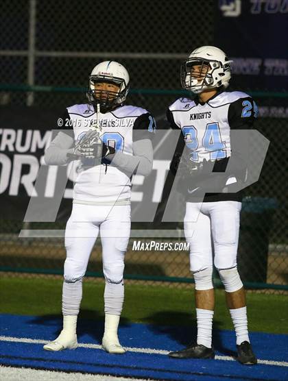 Thumbnail 3 in Arroyo vs. La Jolla Country Day (CIF SoCal Regional Division 5-A Final) photogallery.